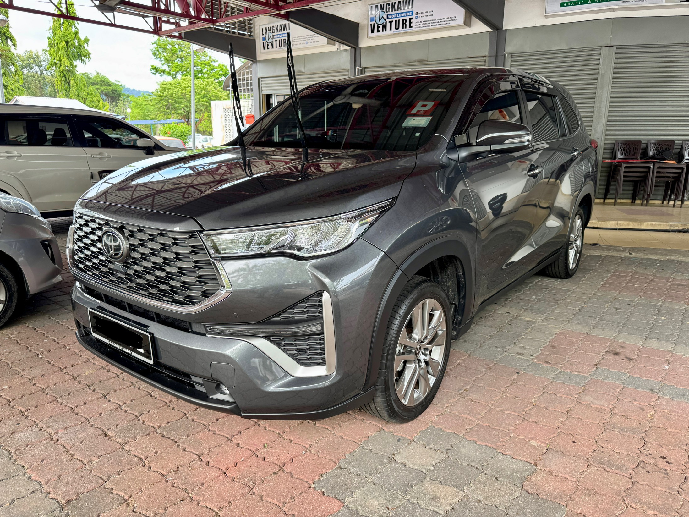 Toyota Innova Zenix 2.0 2024