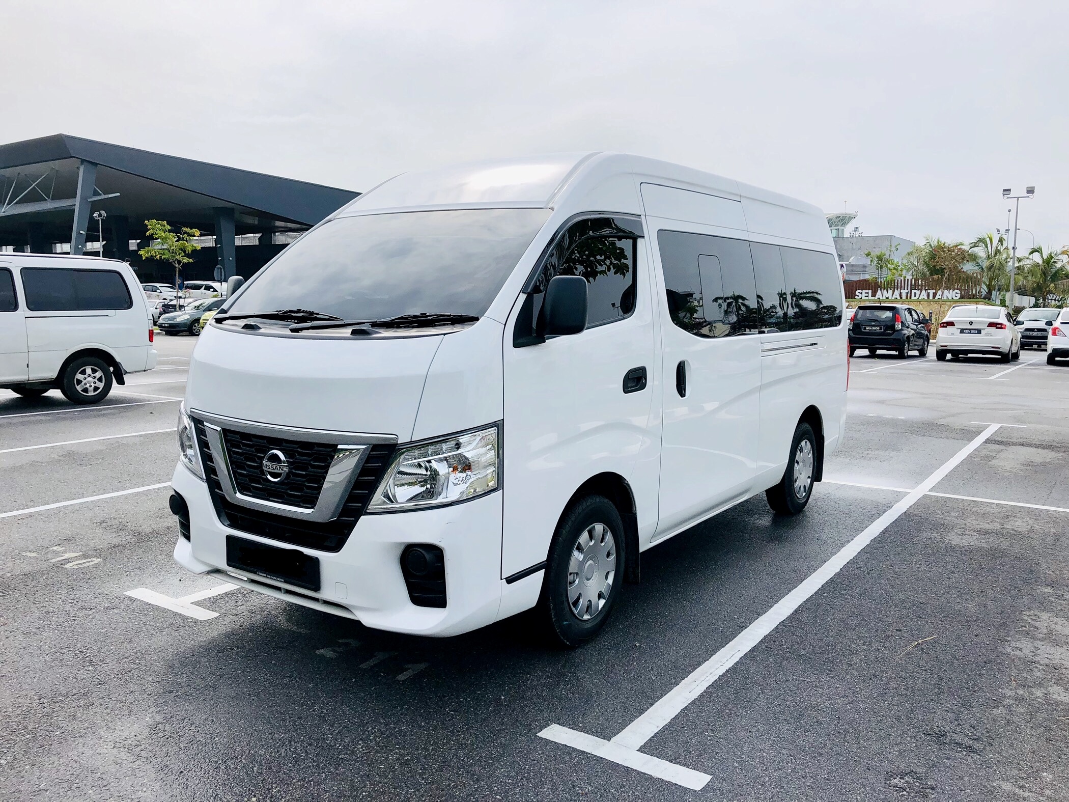 Nissan Urvan 2.5 M 2016