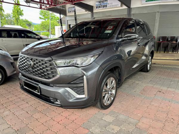 Toyota Innova Zenix 2.0 2024