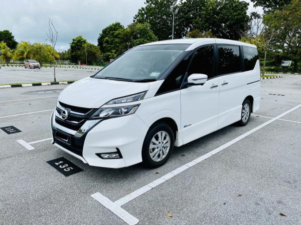 Nissan Serena 2.0 s-hybrid