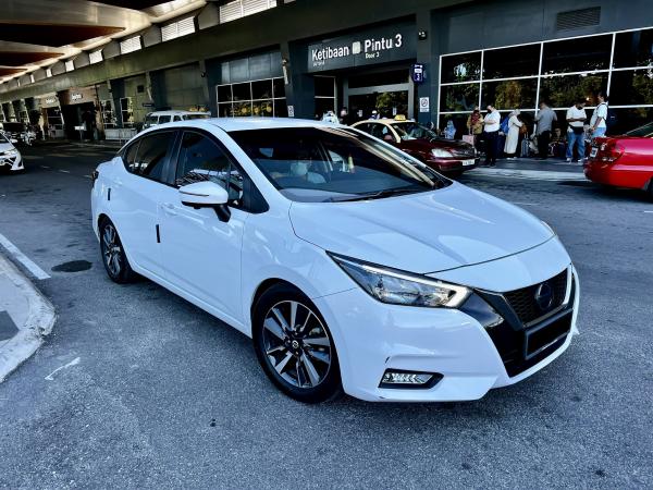 Nissan Almera 1.0turbo 2022