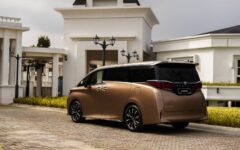 Toyota Alphard 2.4t Executive Lounge 2025
